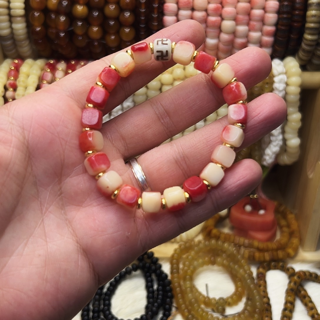 把件桃核0.8方糖驼骨