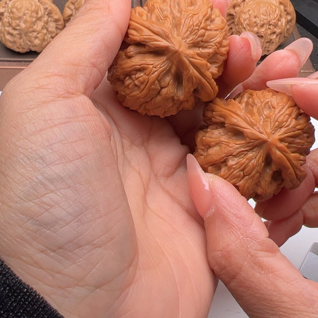 文玩核桃把件红锦鲤44