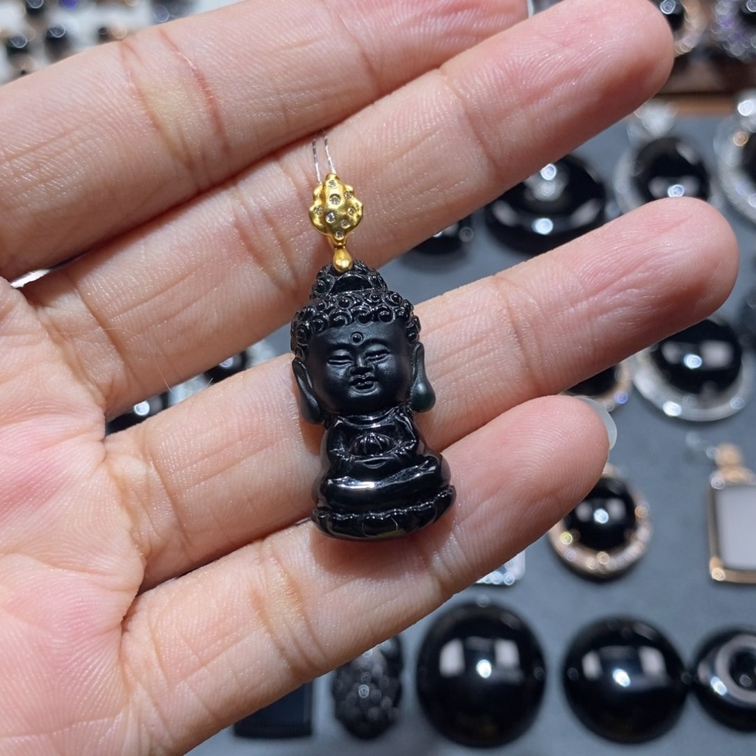 颈饰18K金镶嵌翡翠墨翠宝宝佛
