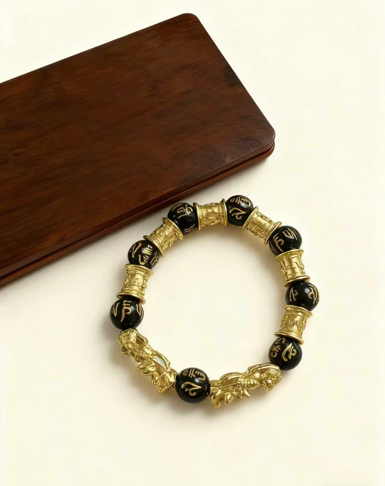 高端珍奢时尚设计带礼盒-A033