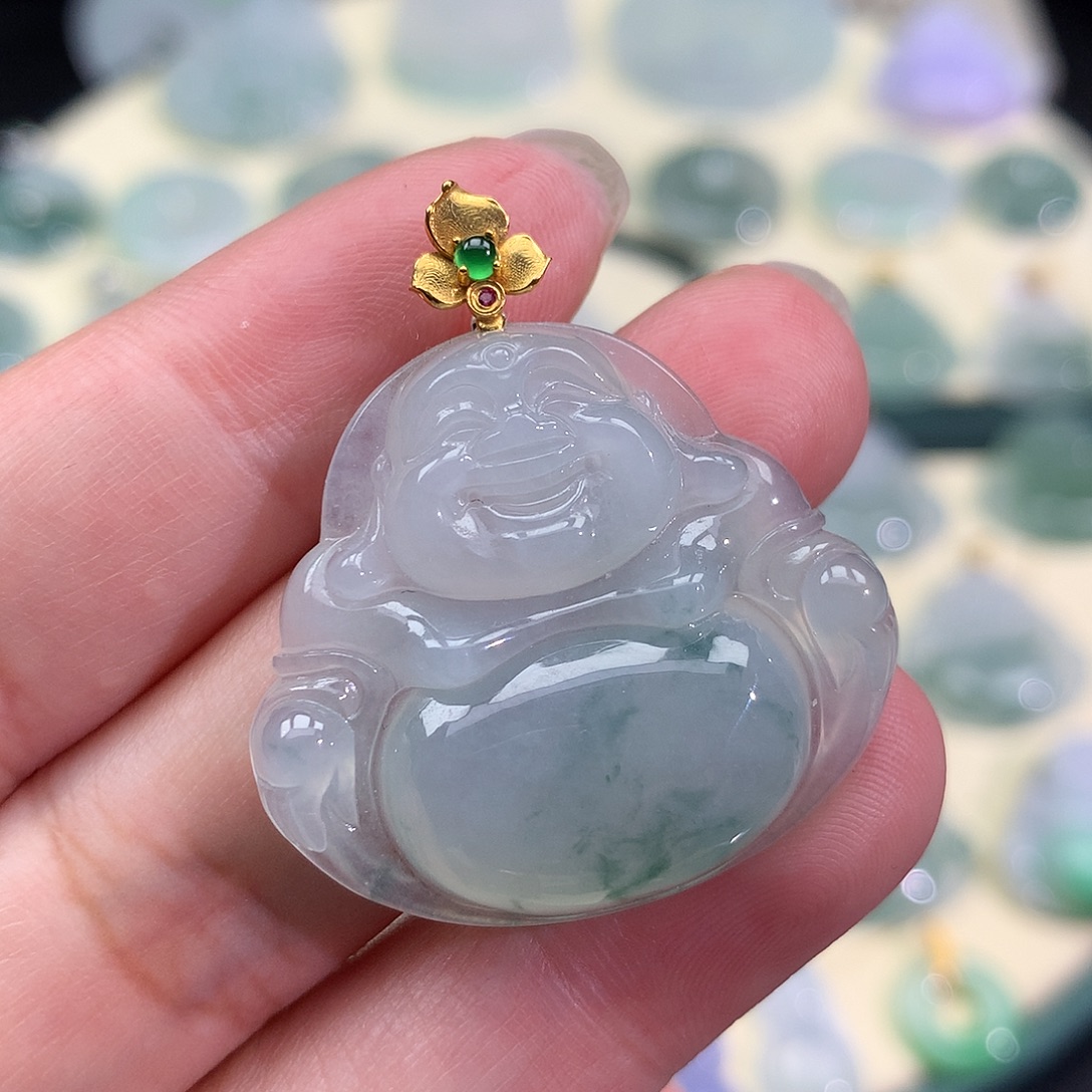 翡翠18K金镶嵌颈饰佛公