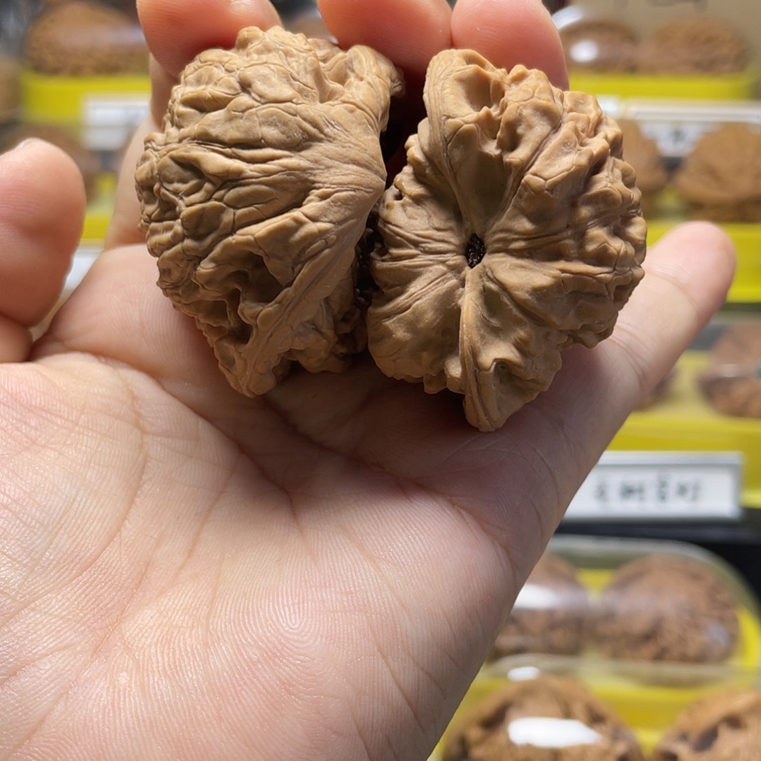 文玩核桃把件半壁江山
