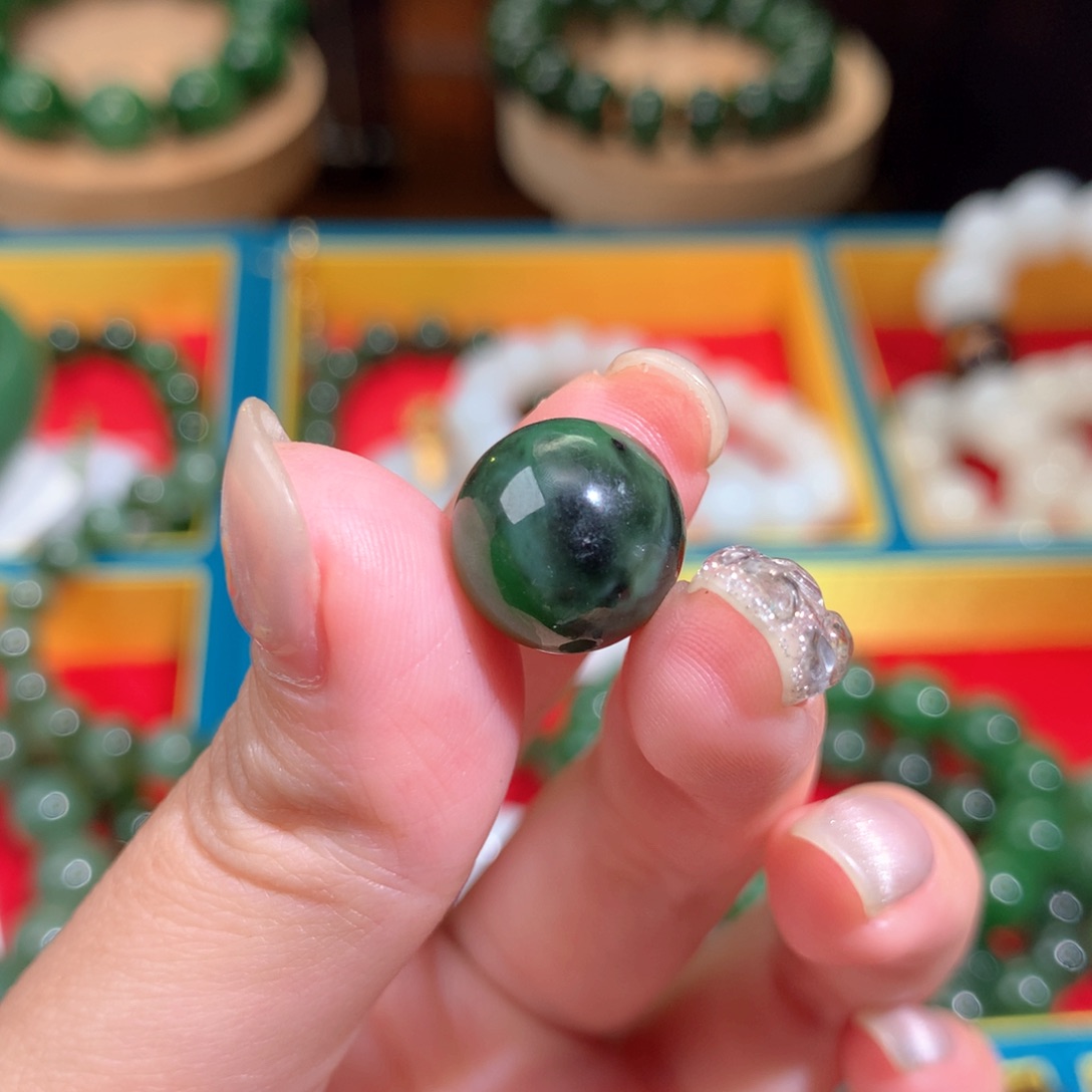 和田玉（碧玉）单珠未镶嵌