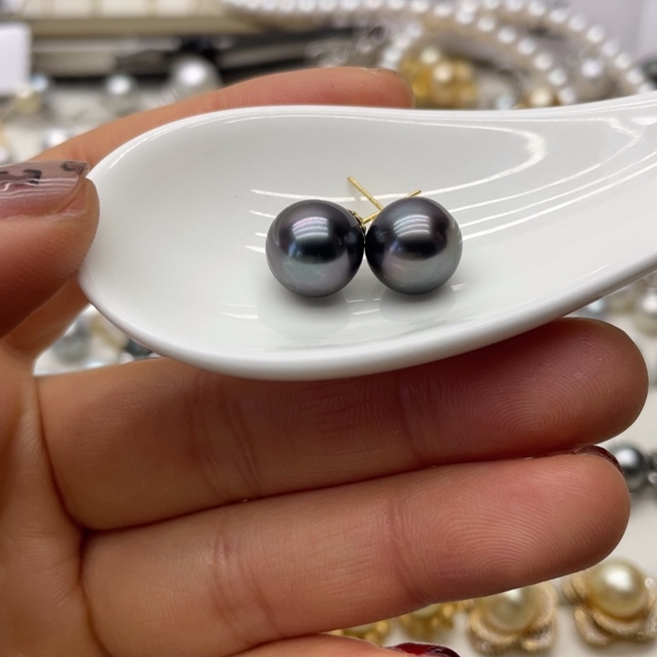 海水珍珠耳饰18K金镶嵌