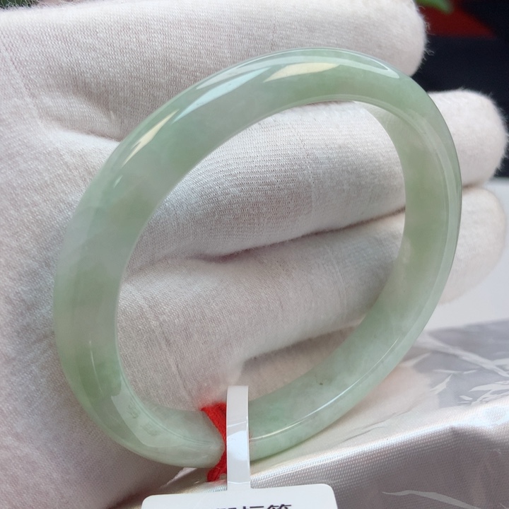 翡翠手镯未镶嵌53贵妃