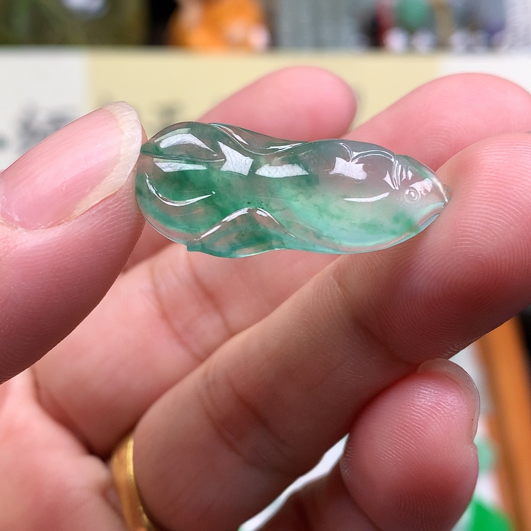 翡翠裸石缅甸天然A货翡翠冰种年年有余