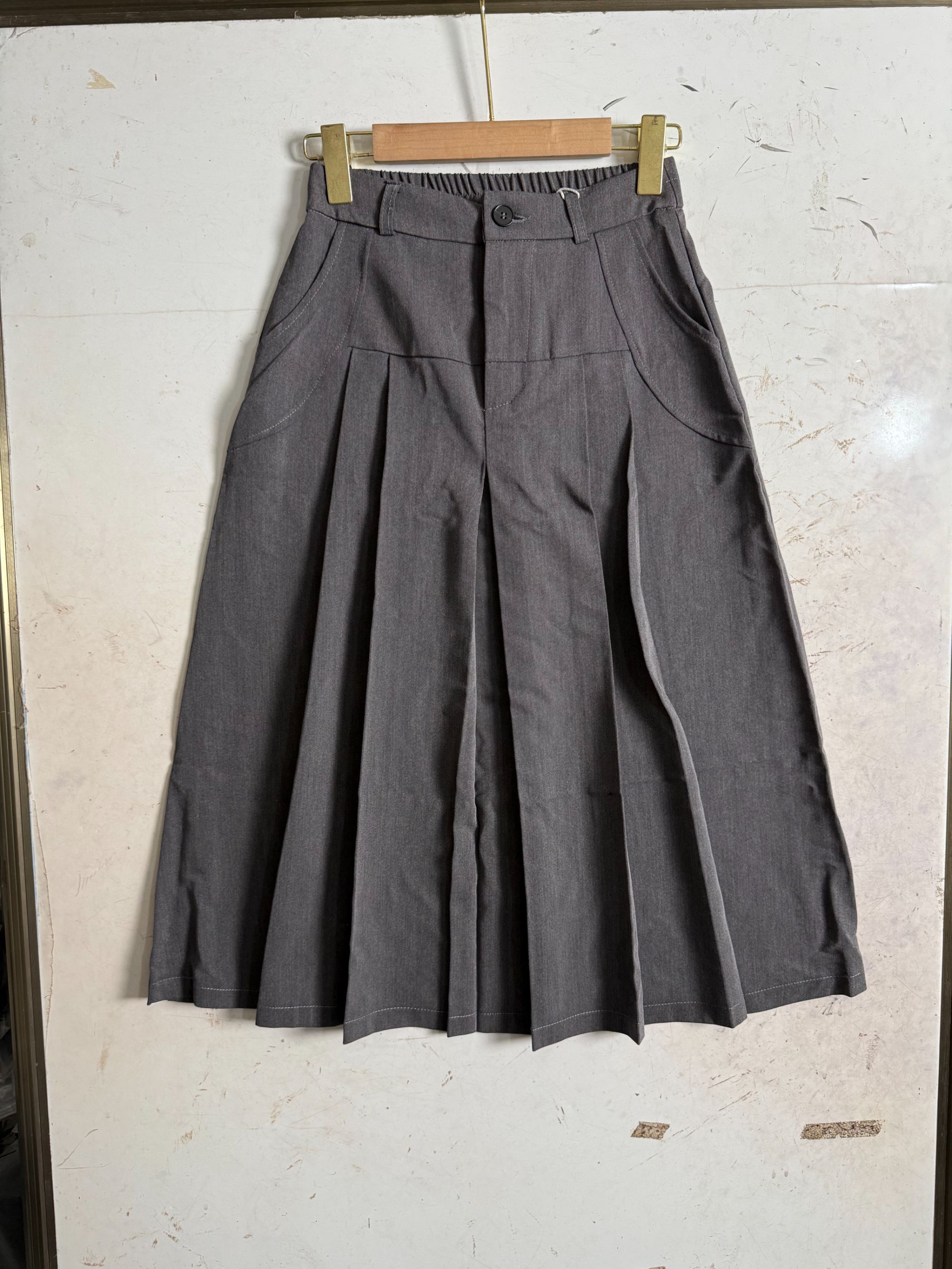 1856春夏时尚设计百褶洋气中长裙简约纯色高腰女士休闲裙