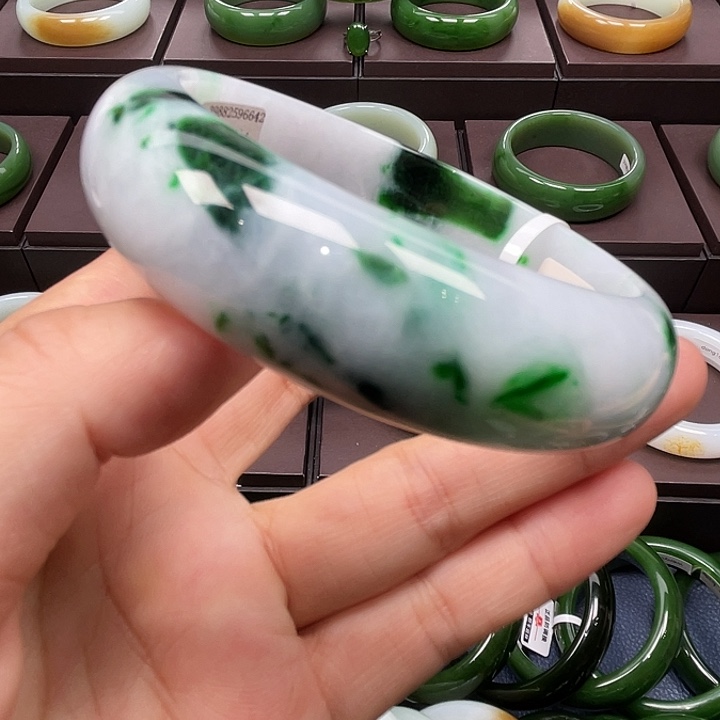 翡翠未镶嵌手镯翡翠手镯63口径