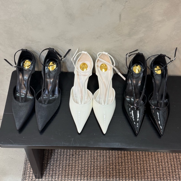 一字扣尖头高跟单鞋黑色浅口女士细跟鞋子春季包头气质平底