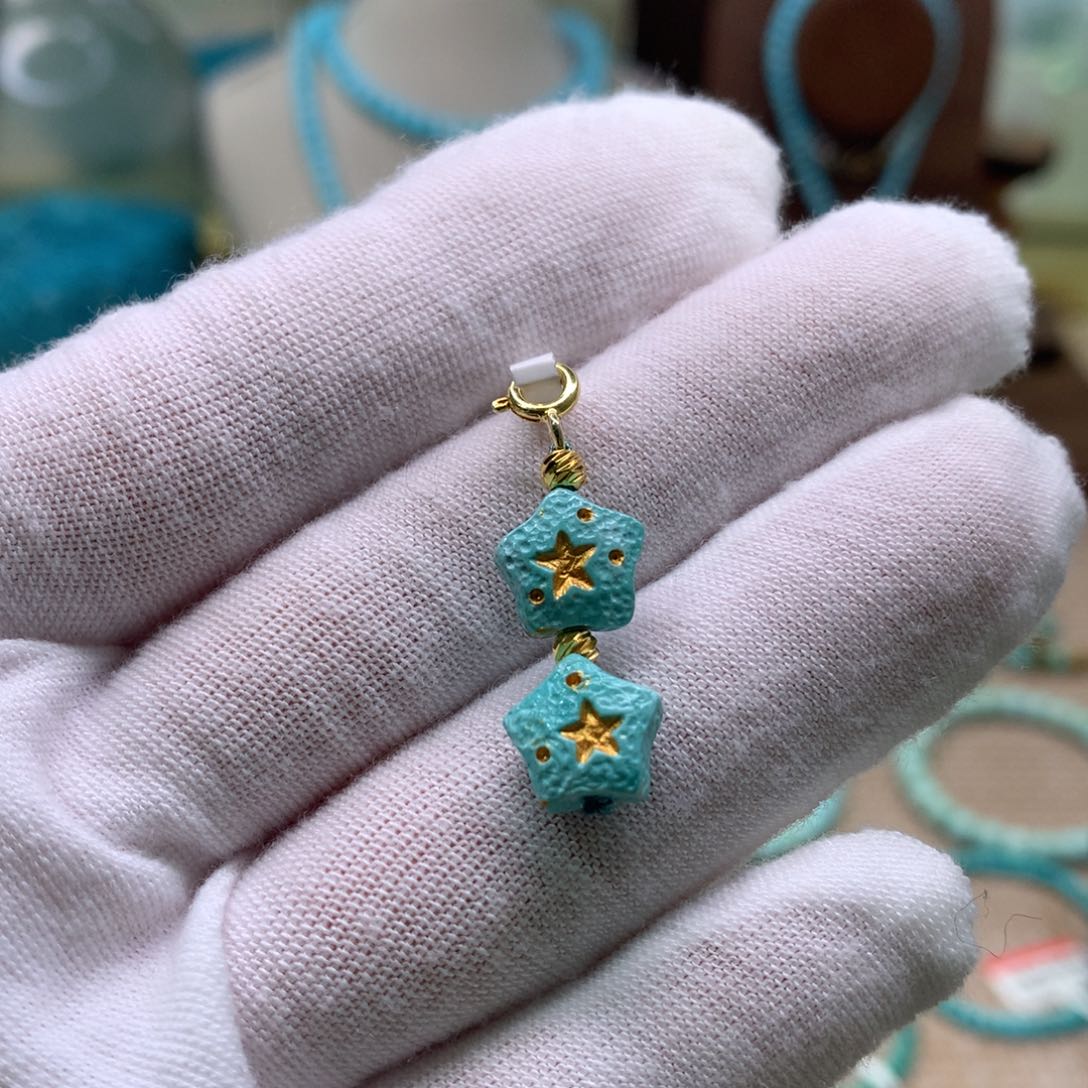 绿松石配饰未镶嵌