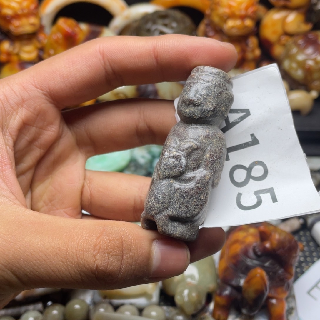 和田玉（糖玉）挂件未镶嵌