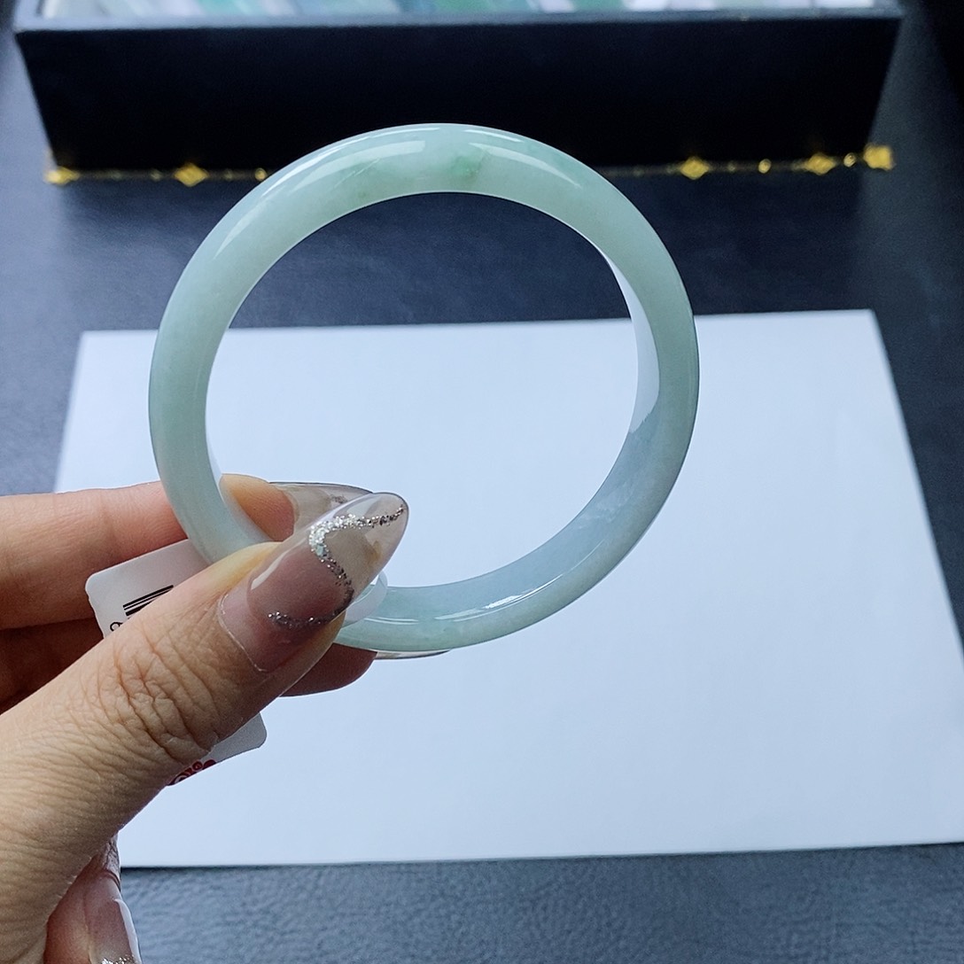 翡翠手镯未镶嵌55.2圈口