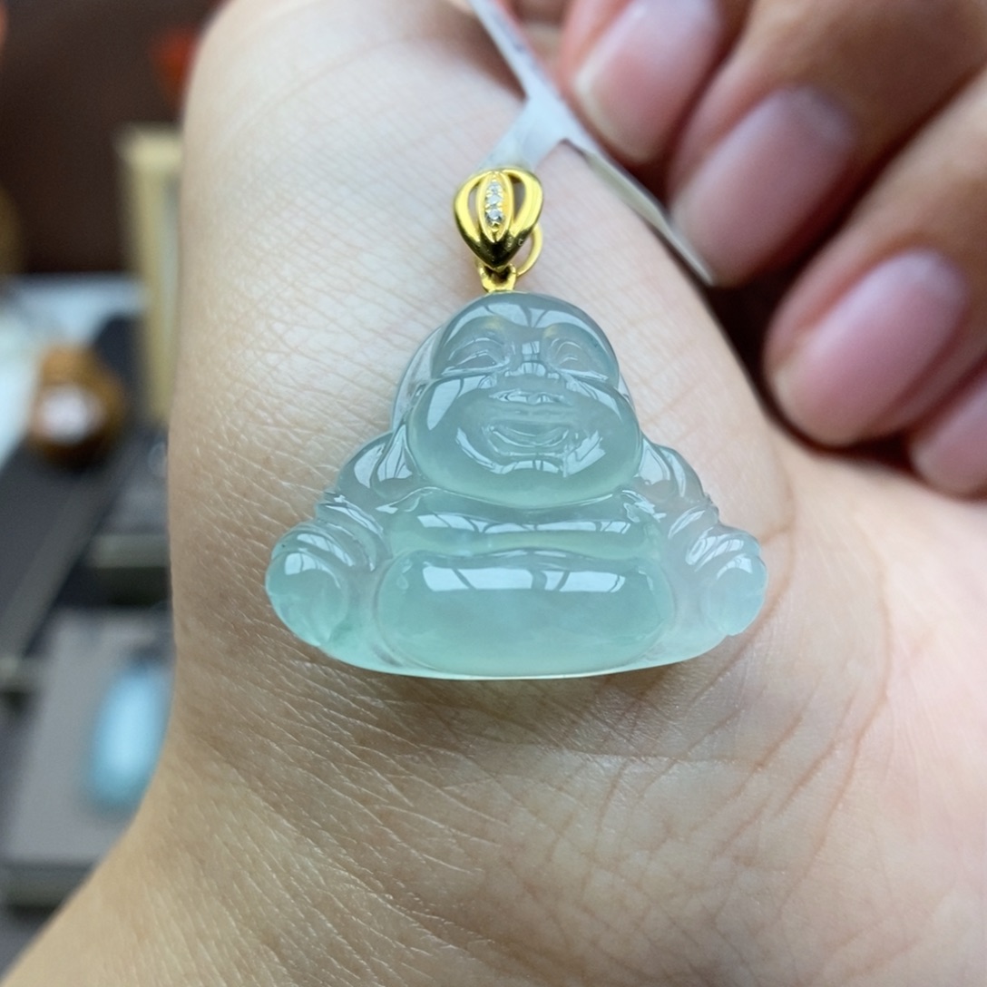 【闪购商品】颈饰18K金镶嵌翡翠70