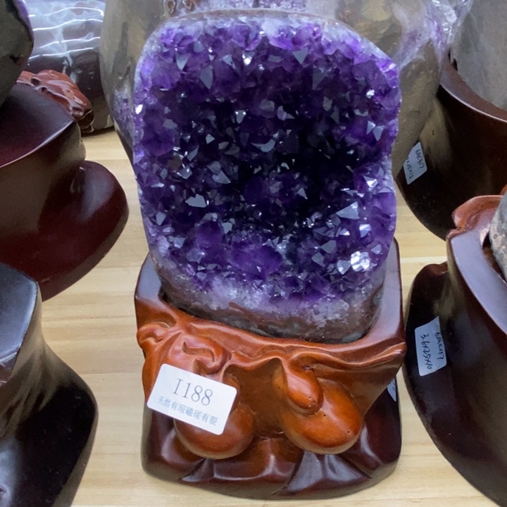 紫晶大型摆件（非配饰）未镶嵌