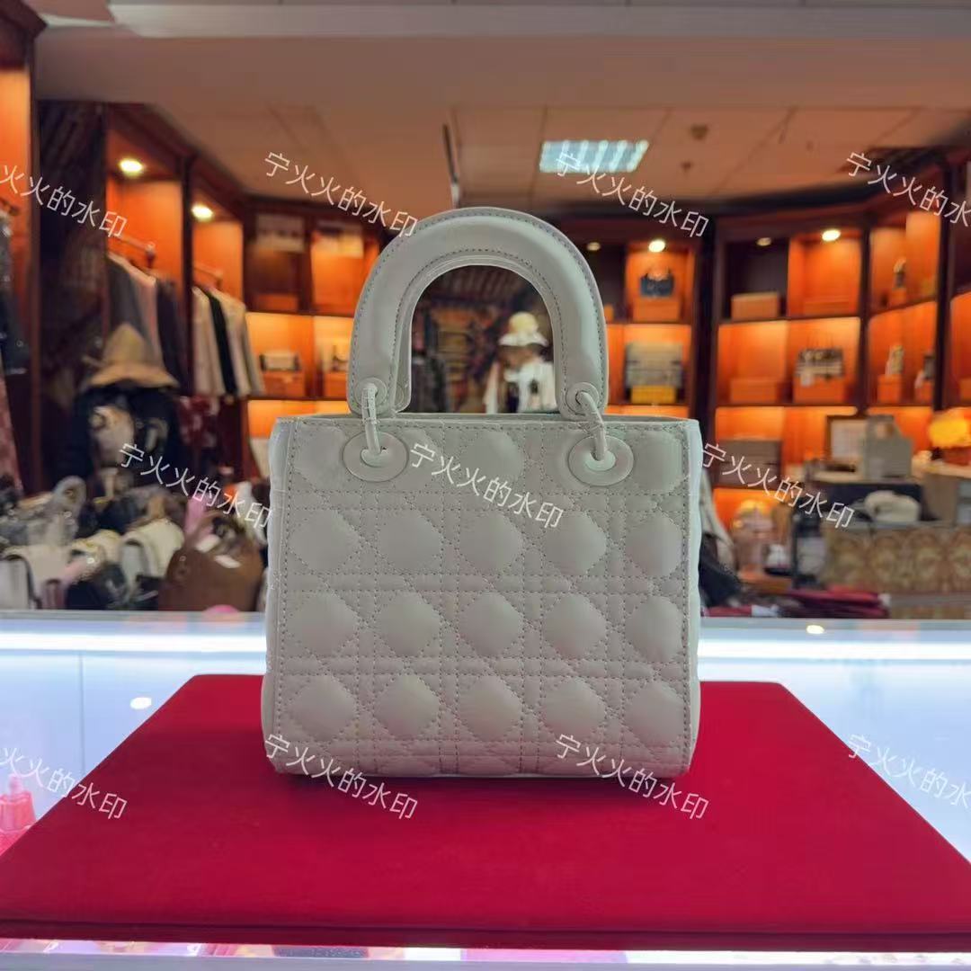 编号【E218号】按编号拍/主图为包的背面图/能拍就是有货/女包