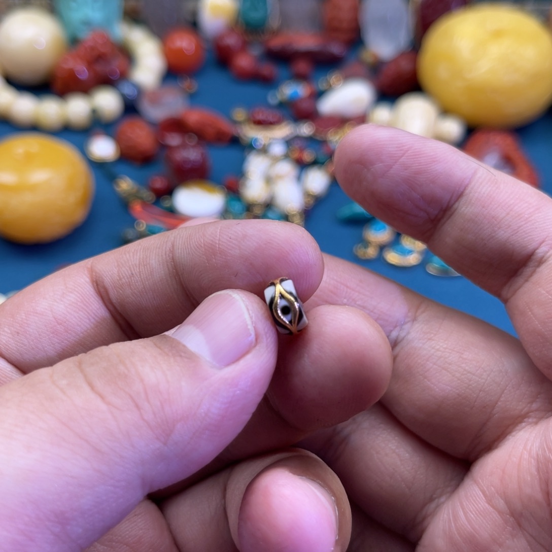 玛瑙/玉髓18K金镶嵌珠宝奇石