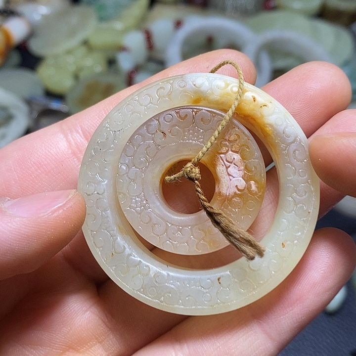 和田玉（糖玉）未镶嵌颈饰