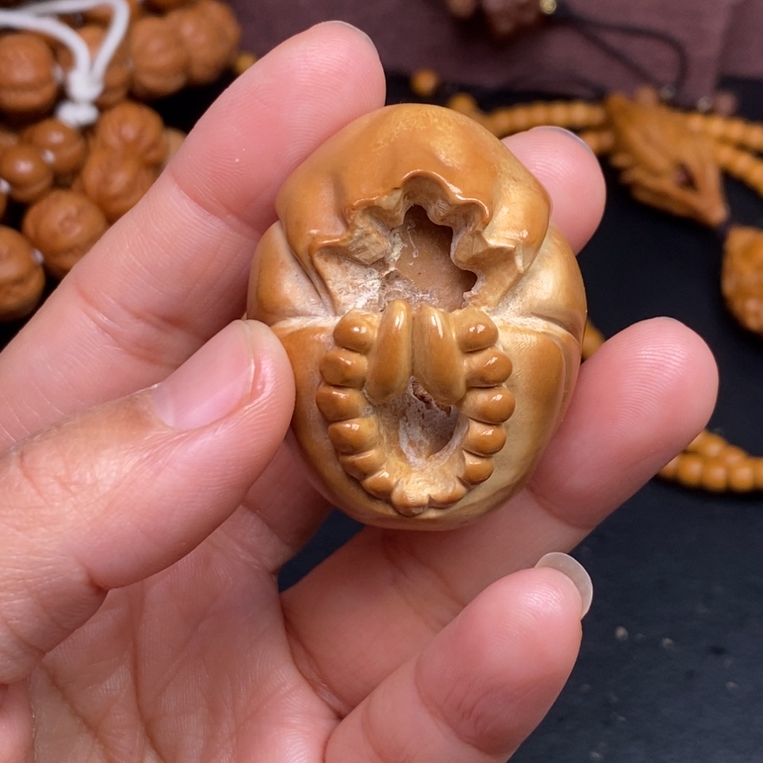 吊坠猴头核桃橄榄猴头