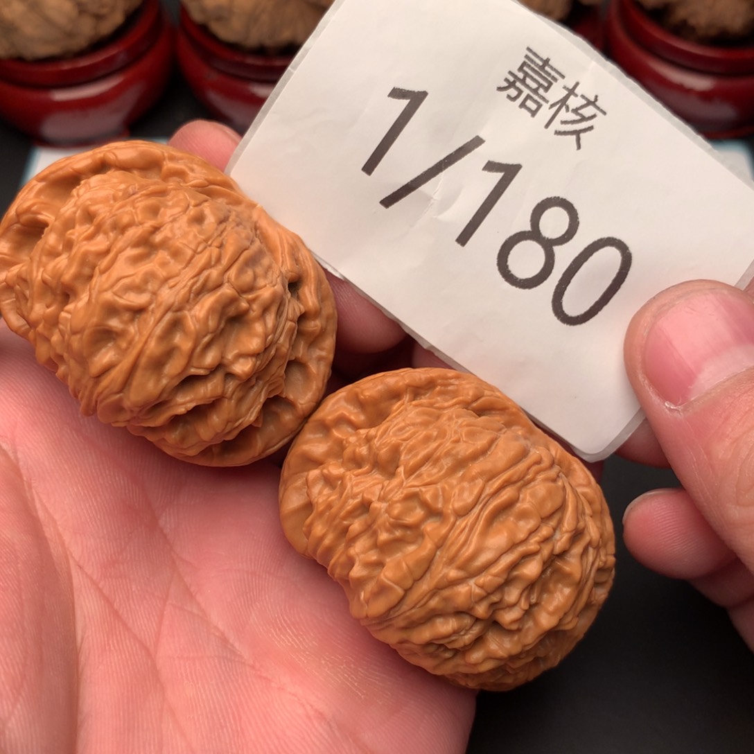 文玩核桃把件满肉白狮子45