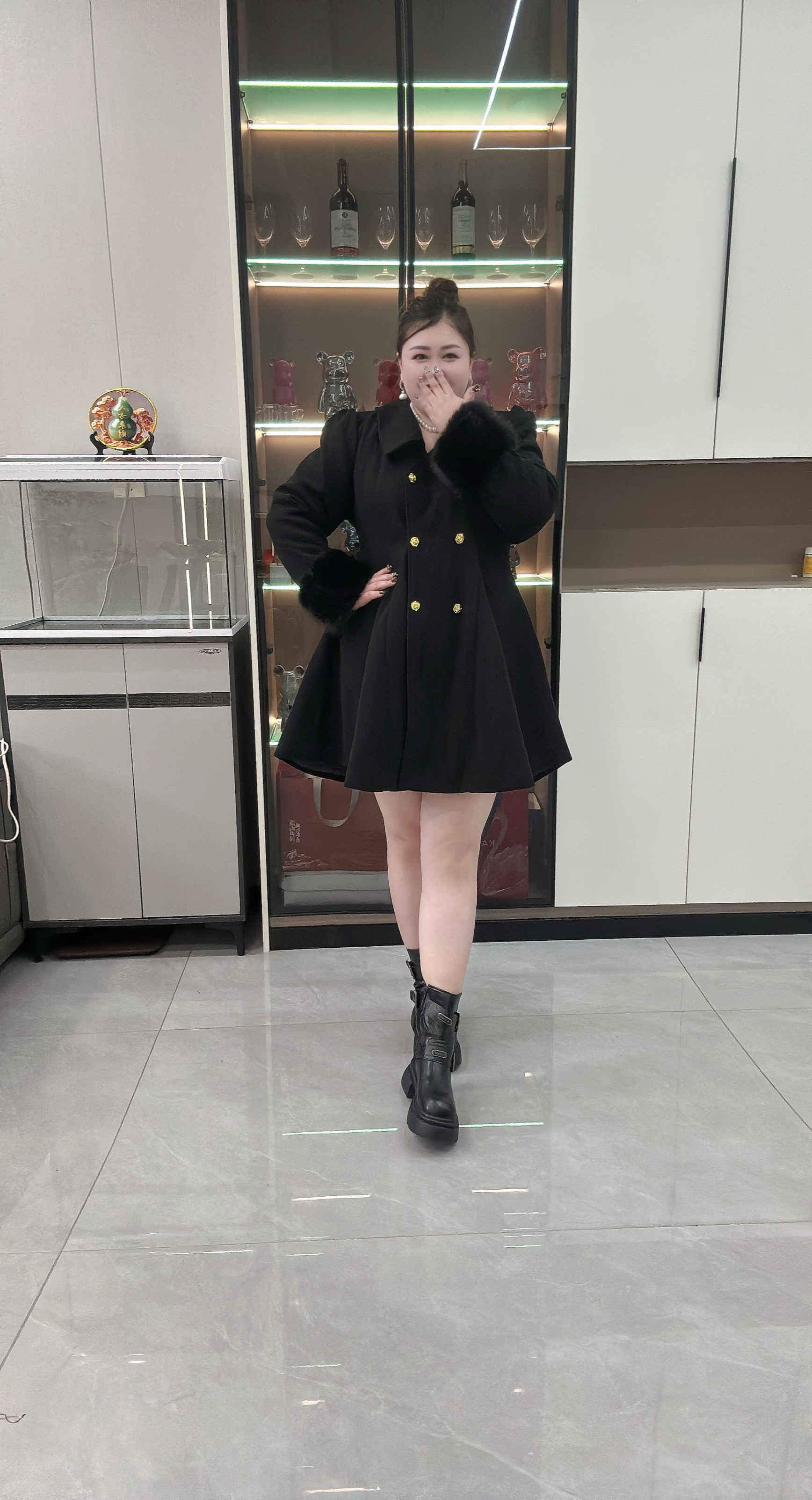 大码女秋冬气质胖mm洋气轻奢赫本风精致收腰款韩版中长款毛呢外套