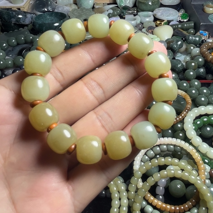 和田玉手串未镶嵌寻**榭卡14