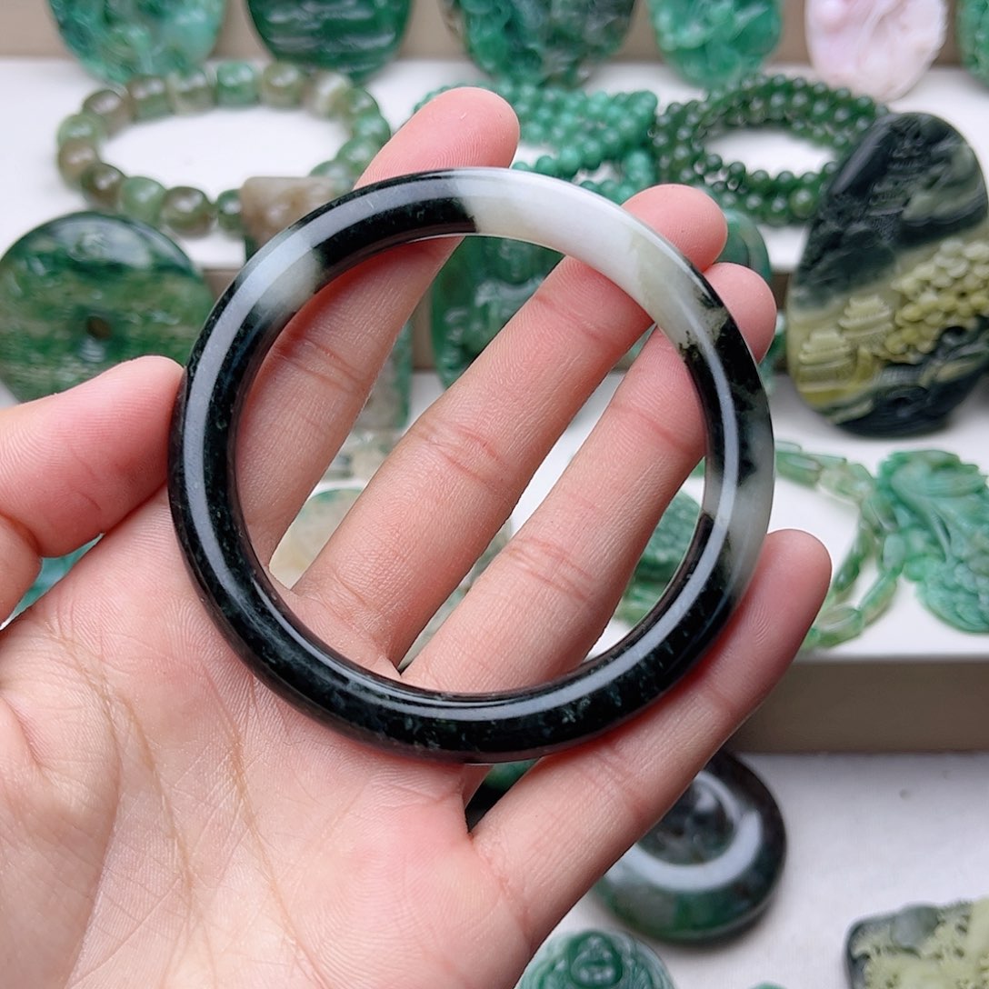 独山玉手镯58未镶嵌