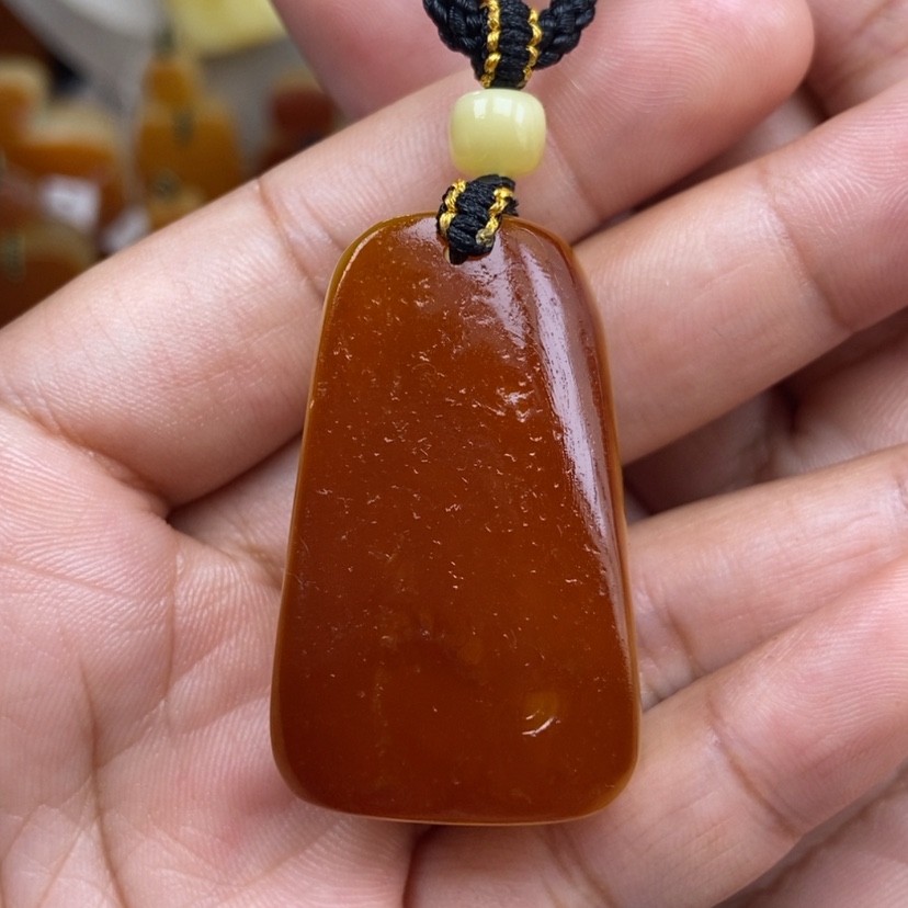 【闪购商品】琥珀颈饰未镶嵌