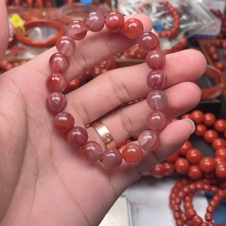 南红玛瑙未镶嵌手链