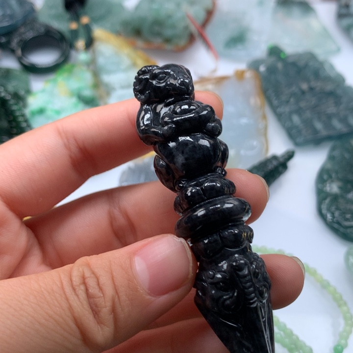 翡翠颈饰未镶嵌保真天然A货翡翠