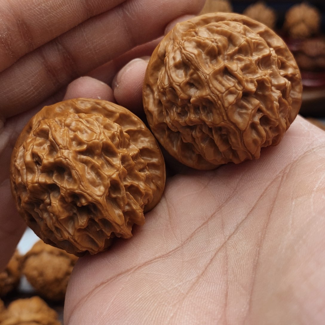 文玩核桃把件43尺 金麒麟 50克 3