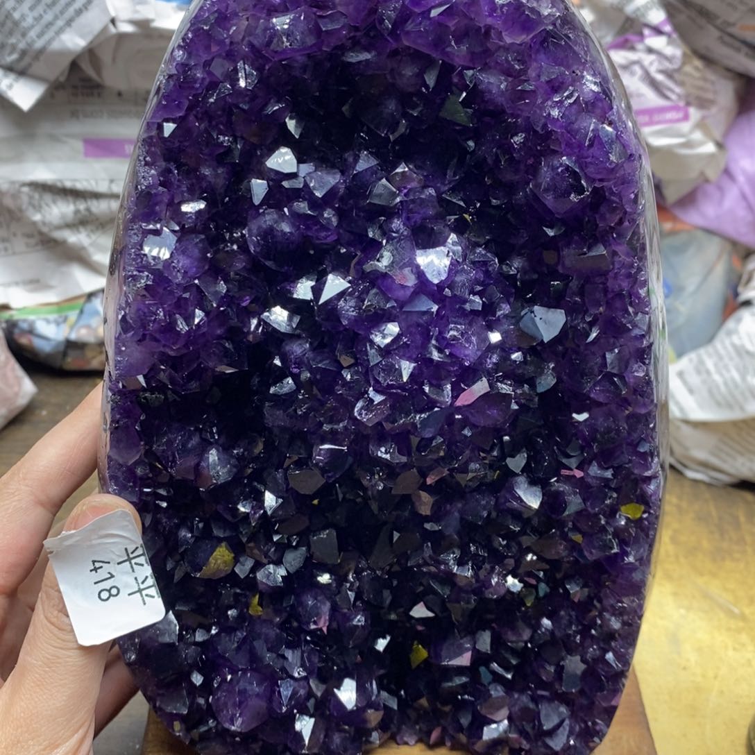 紫晶乌拉圭未镶嵌