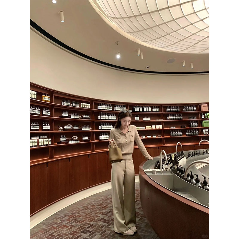 设计感小众洋气财阀千金休闲百搭翻领长袖上衣高腰垂感直筒裤套装