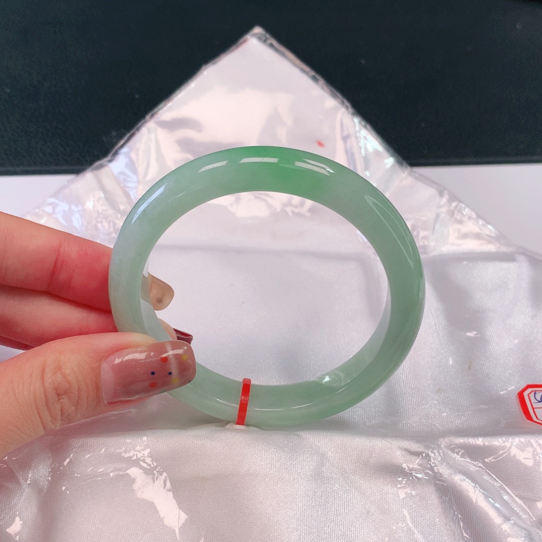 未镶嵌手镯翡翠223