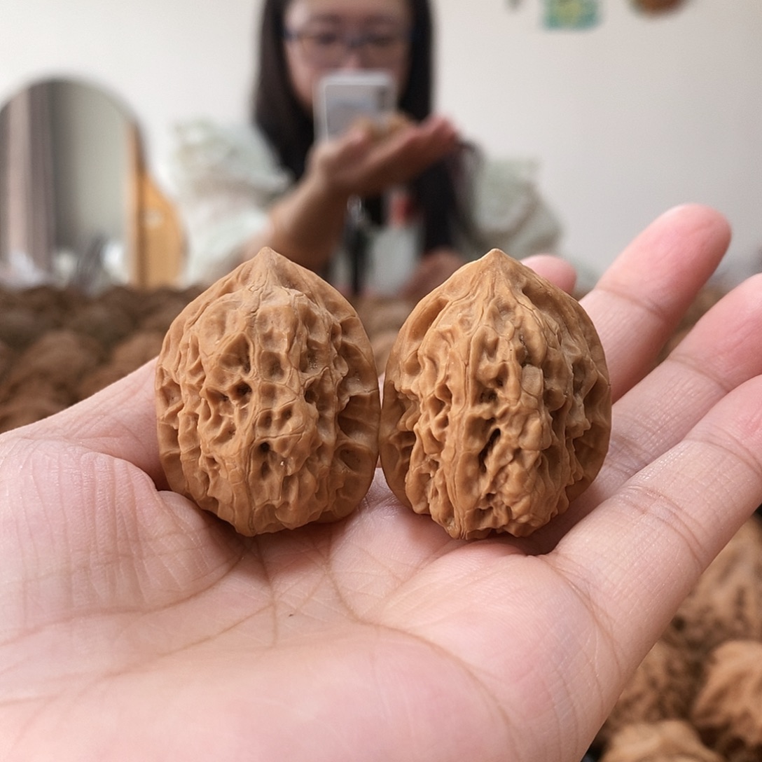 文玩核桃吊坠小西北29+