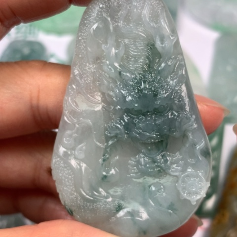 定制翡翠未镶嵌翡翠
