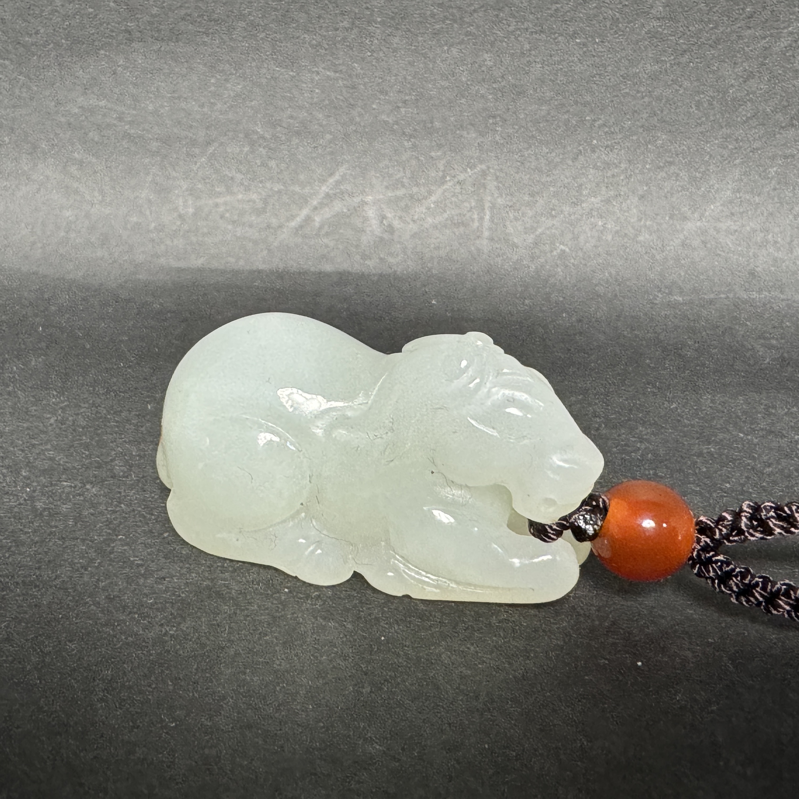 0217晚002创汇期和田玉马到成功吊坠