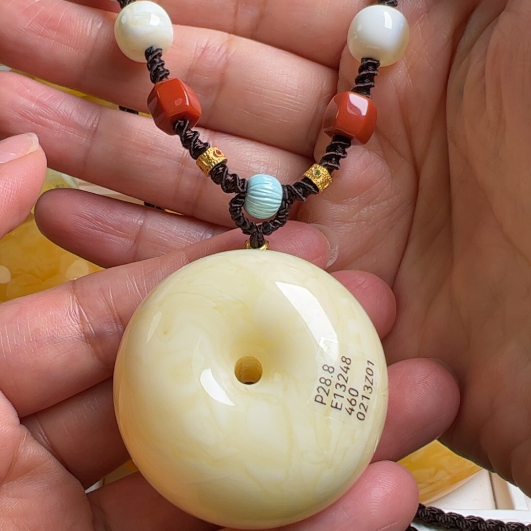 蜜蜡毛衣链未镶嵌无优化