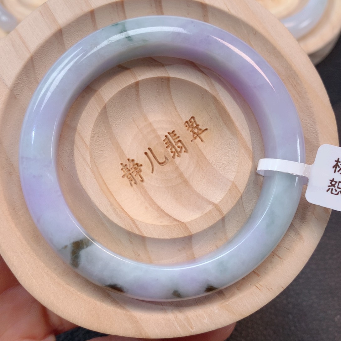 翡翠手镯未镶嵌圈口5455