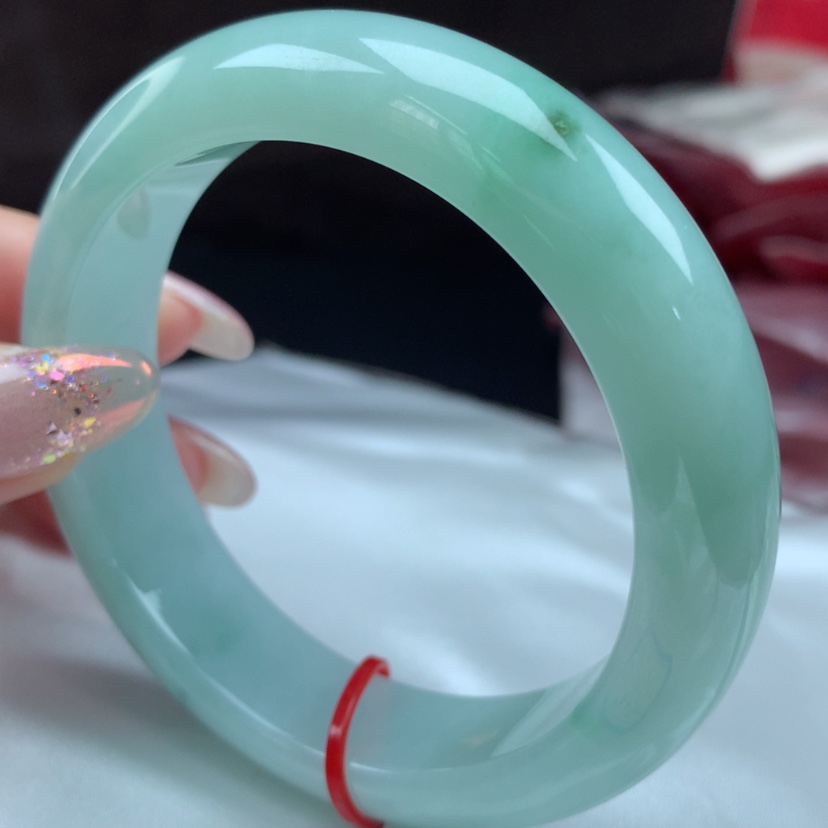 【闪购商品】翡翠手镯未镶嵌95401，