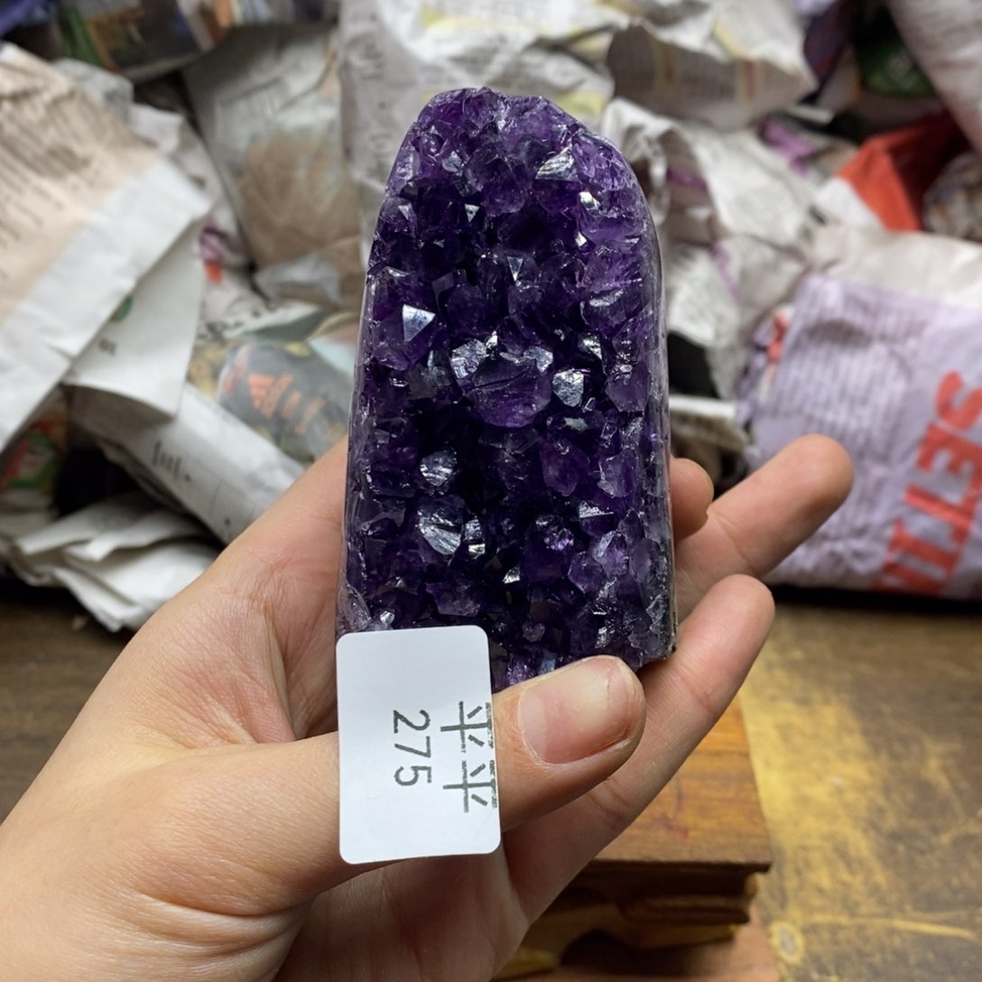 紫晶乌拉圭未镶嵌