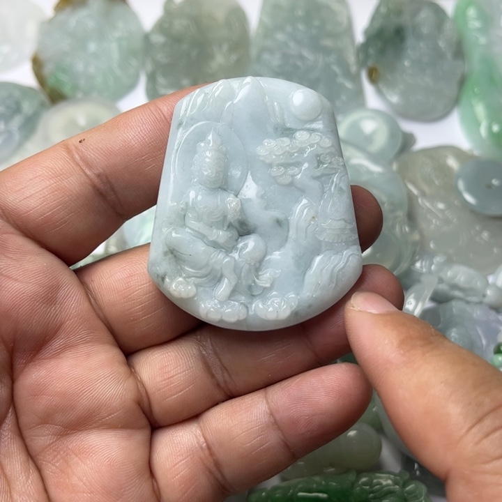 翡翠颈饰未镶嵌挂件