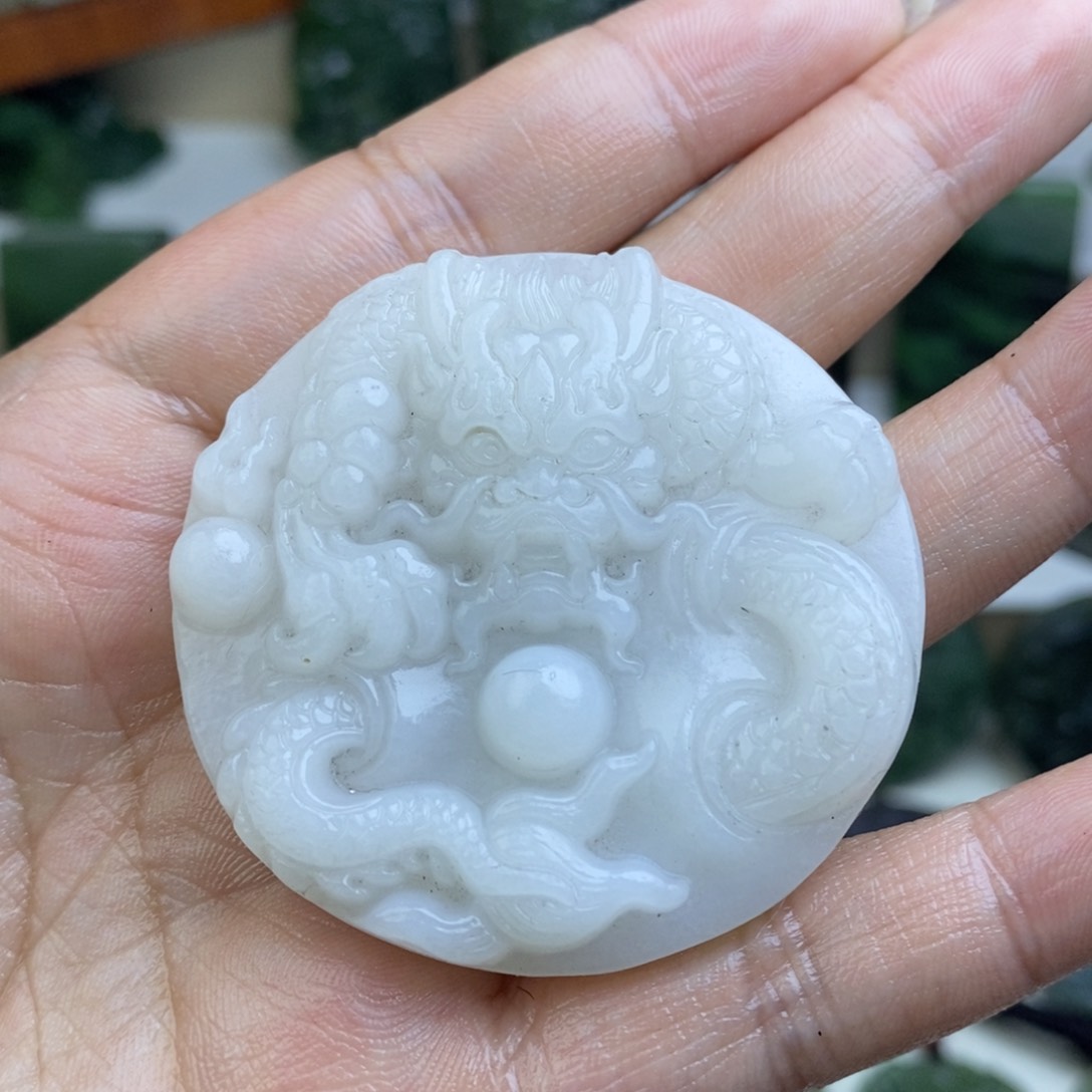 和田玉吊坠未镶嵌