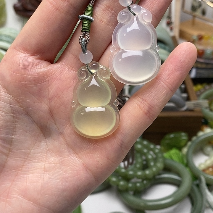 蛇纹石玉颈饰未镶嵌岫玉8