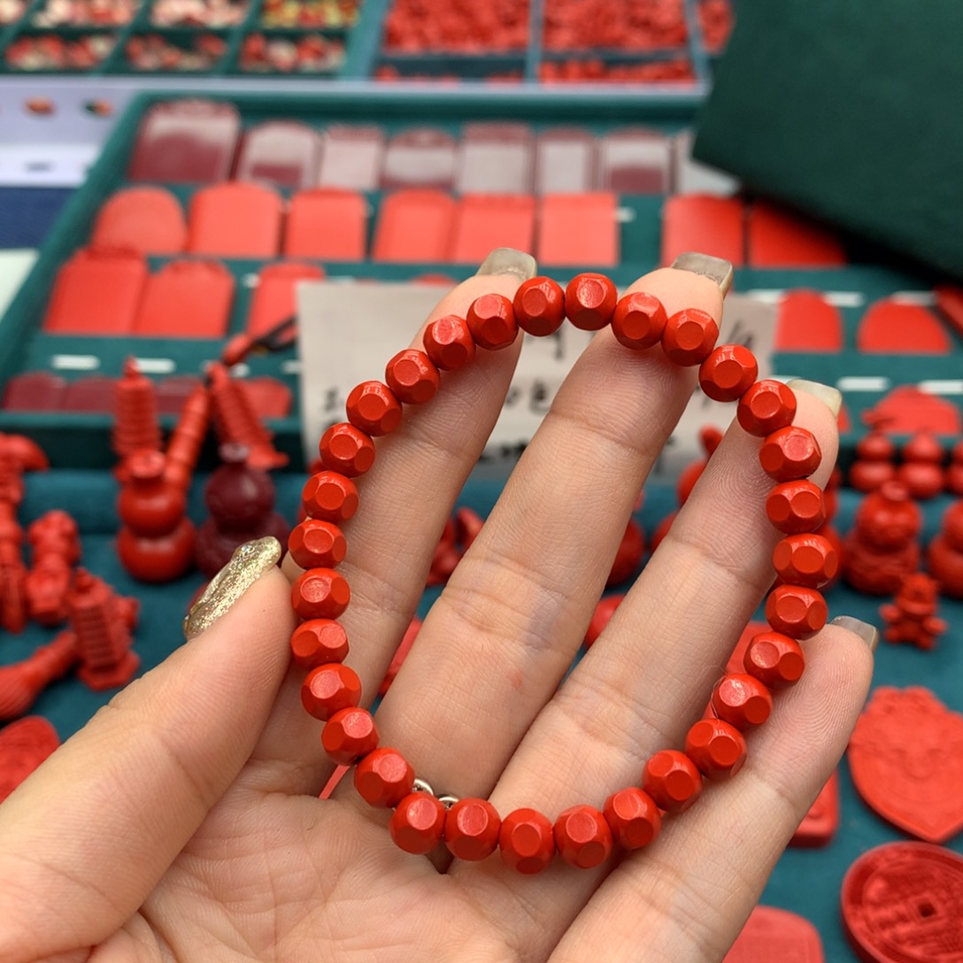天然辰砂红砂六面手串