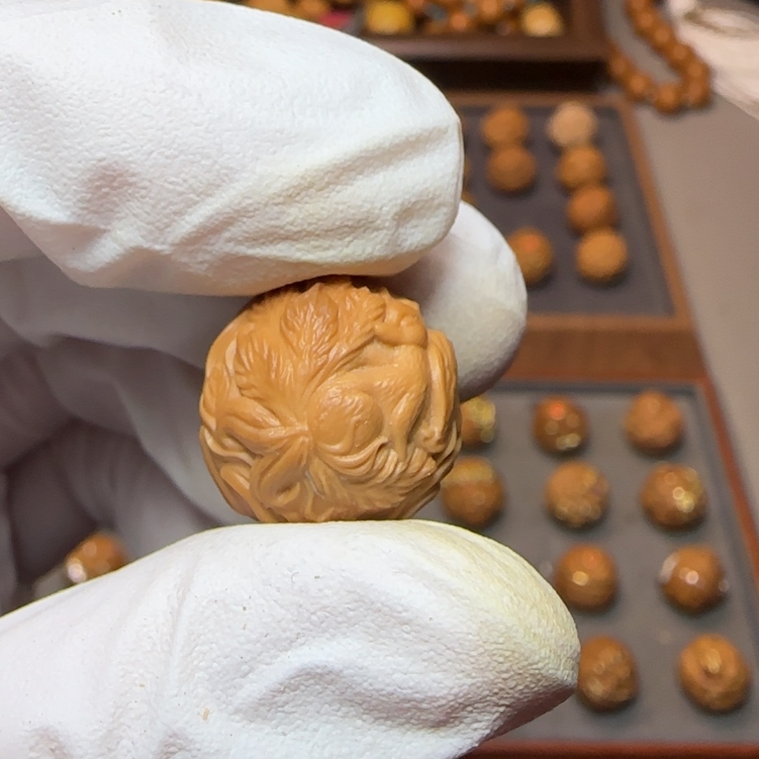 J***.吊坠猴头核桃九尾狐18尺寸