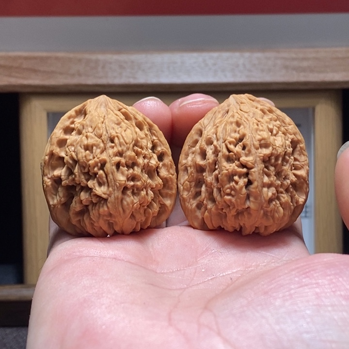 木***林文玩核桃吊坠南疆