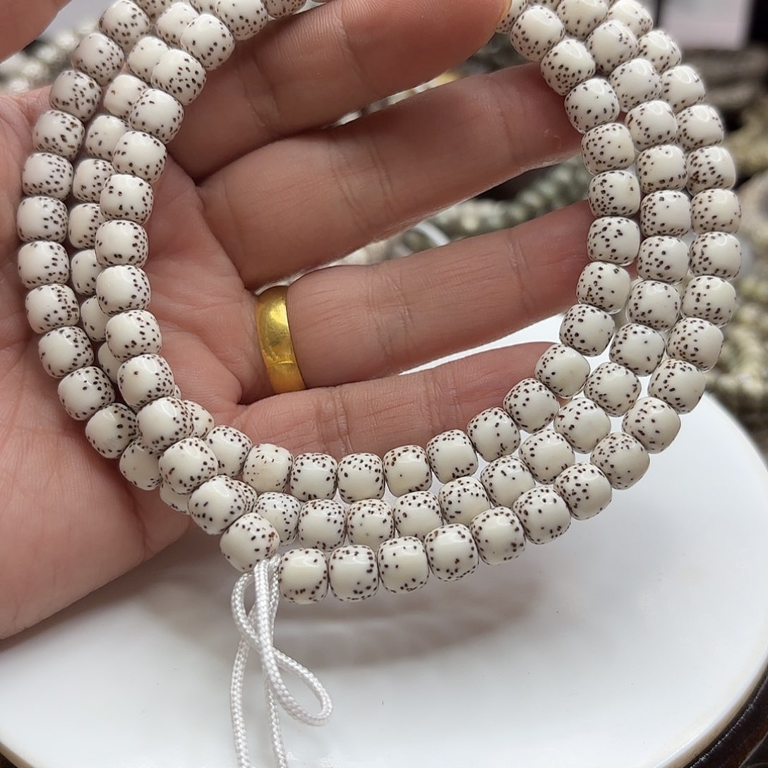 星月菩提手串87侧大留白