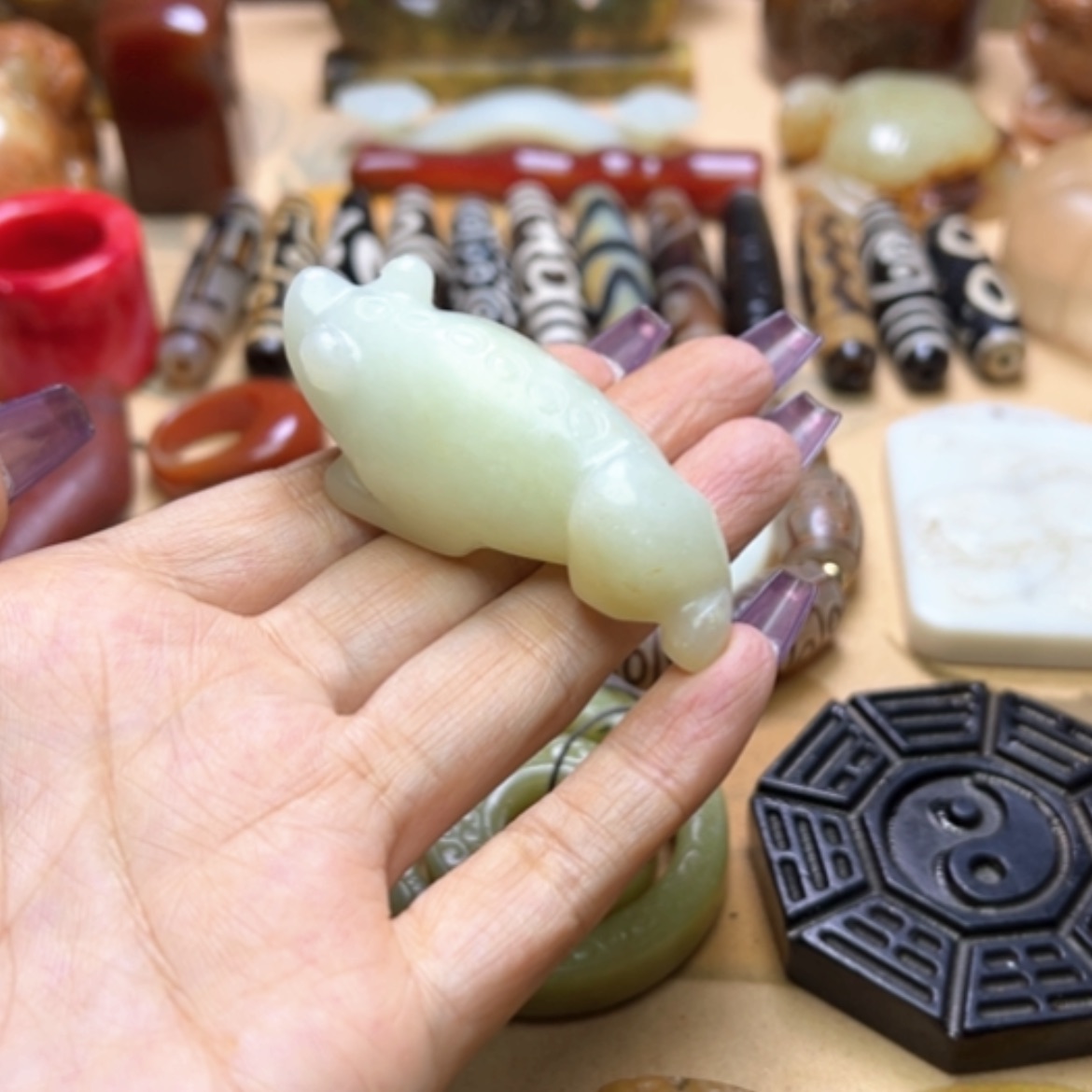 【闪购商品】蛇纹石玉未镶嵌颈饰