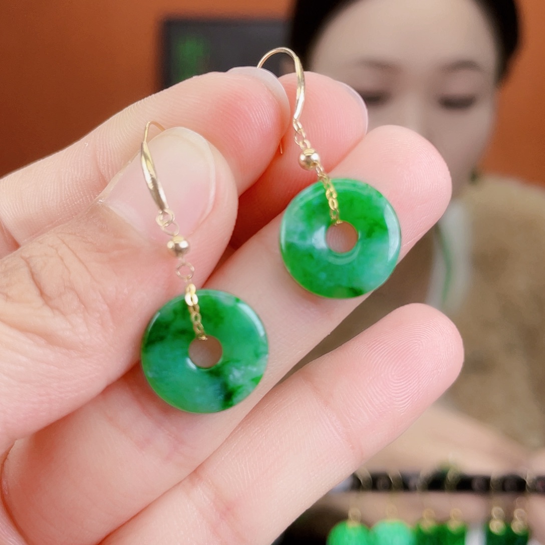 翡翠18K金镶嵌耳饰