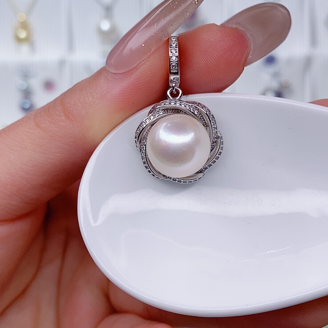 淡水珍珠未镶嵌吊坠(赠链)